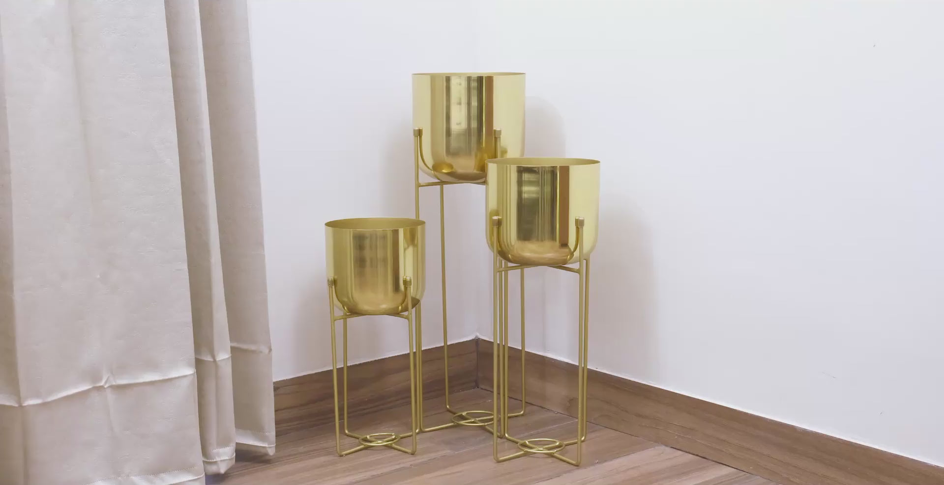 Gold Metal Planter Set – Sleek Design with Modern Stand